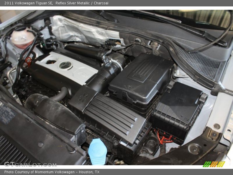 Reflex Silver Metallic / Charcoal 2011 Volkswagen Tiguan SE