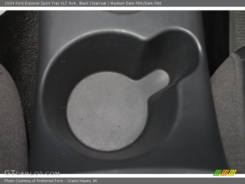 Black Clearcoat / Medium Dark Flint/Dark Flint 2004 Ford Explorer Sport Trac XLT 4x4