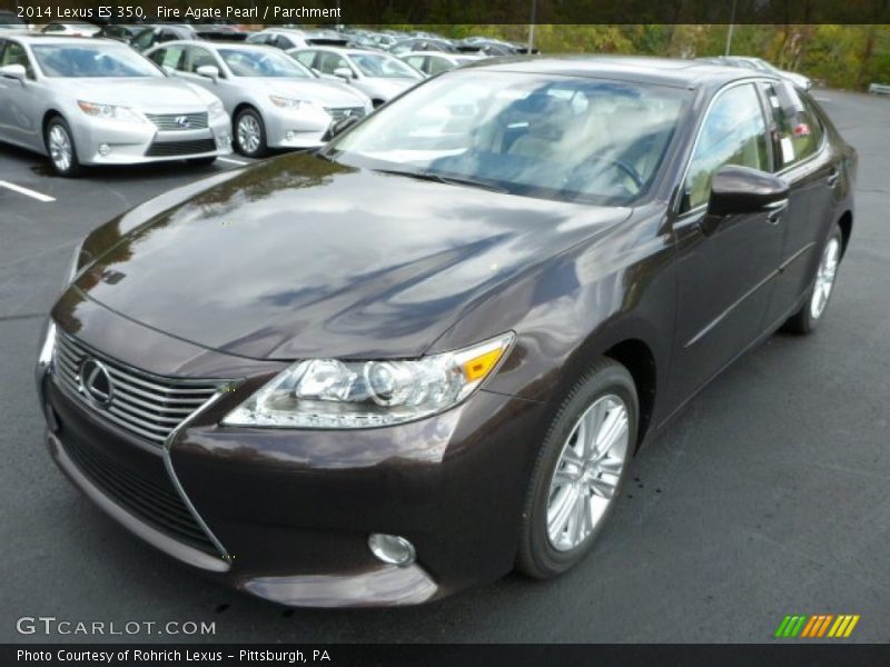 Front 3/4 View of 2014 ES 350