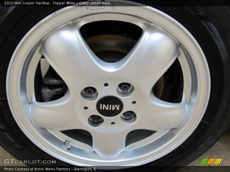 Pepper White / Grey/Carbon Black 2010 Mini Cooper Hardtop