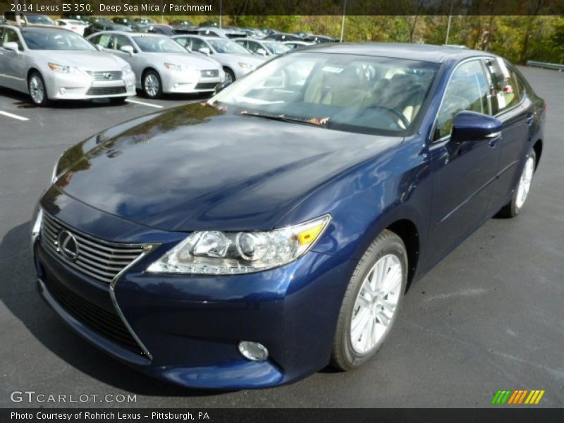 Front 3/4 View of 2014 ES 350