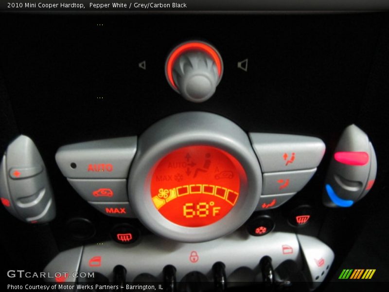 Pepper White / Grey/Carbon Black 2010 Mini Cooper Hardtop