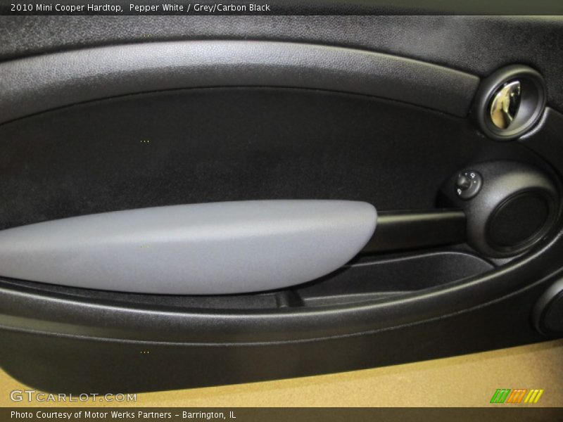 Pepper White / Grey/Carbon Black 2010 Mini Cooper Hardtop