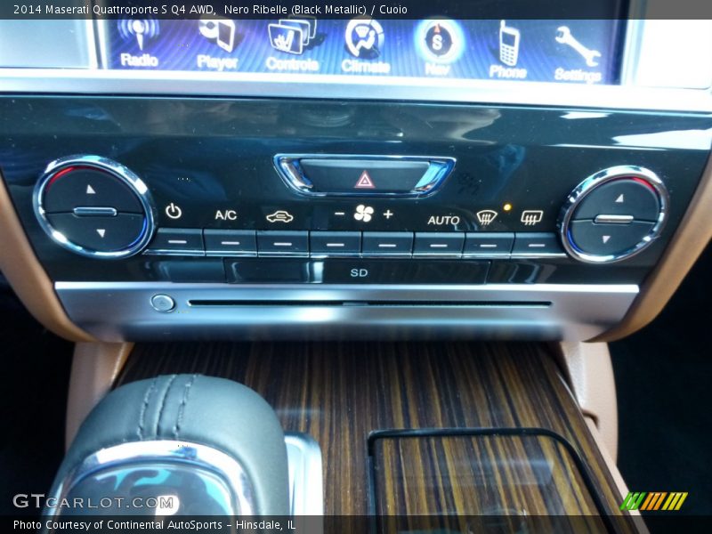 Controls of 2014 Quattroporte S Q4 AWD