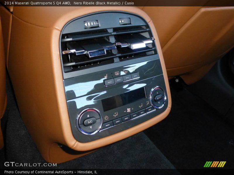 Controls of 2014 Quattroporte S Q4 AWD