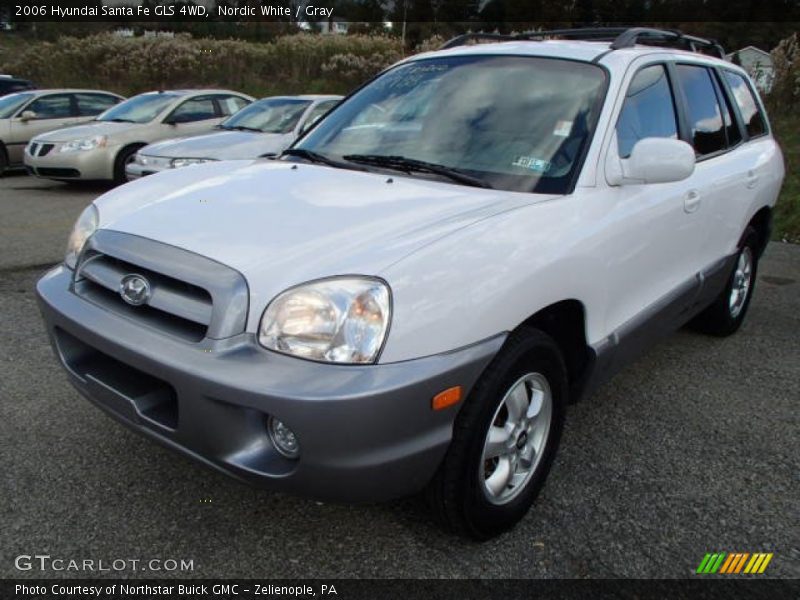 Front 3/4 View of 2006 Santa Fe GLS 4WD