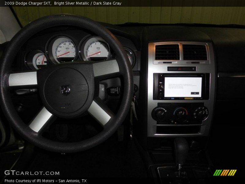 Bright Silver Metallic / Dark Slate Gray 2009 Dodge Charger SXT