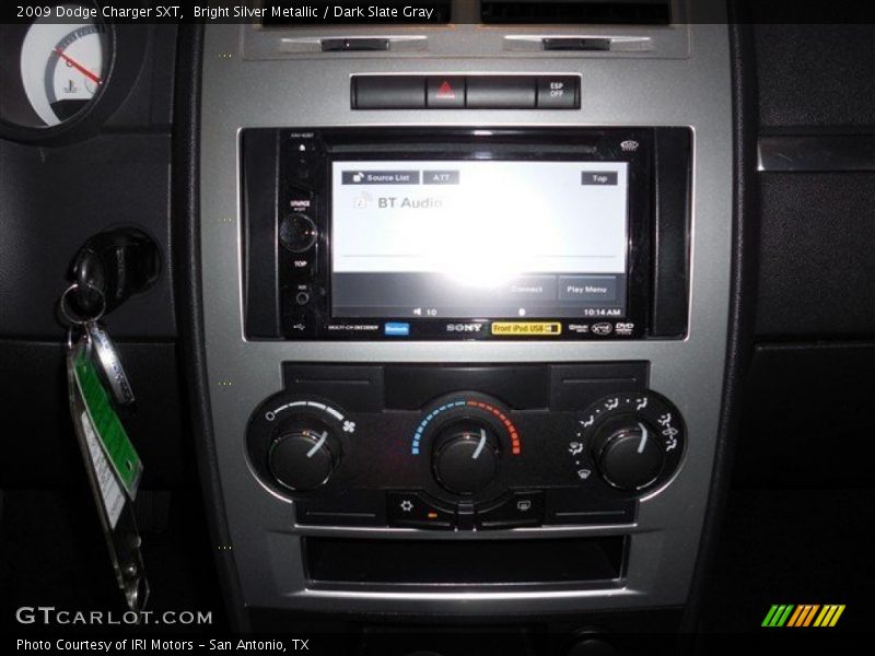 Bright Silver Metallic / Dark Slate Gray 2009 Dodge Charger SXT