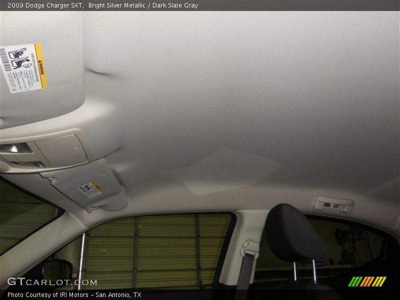 Bright Silver Metallic / Dark Slate Gray 2009 Dodge Charger SXT