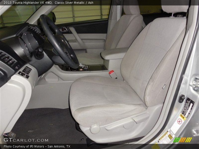 Classic Silver Metallic / Ash 2013 Toyota Highlander V6 4WD
