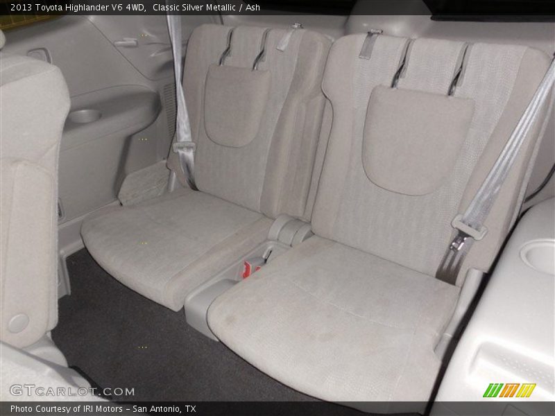 Classic Silver Metallic / Ash 2013 Toyota Highlander V6 4WD