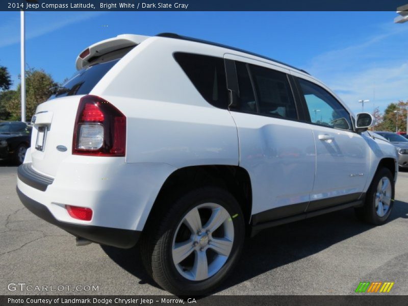 Bright White / Dark Slate Gray 2014 Jeep Compass Latitude