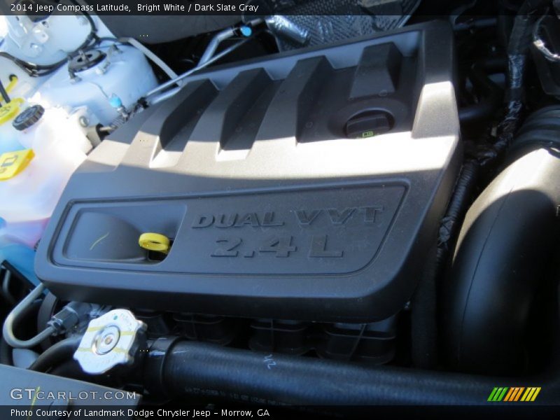 Bright White / Dark Slate Gray 2014 Jeep Compass Latitude