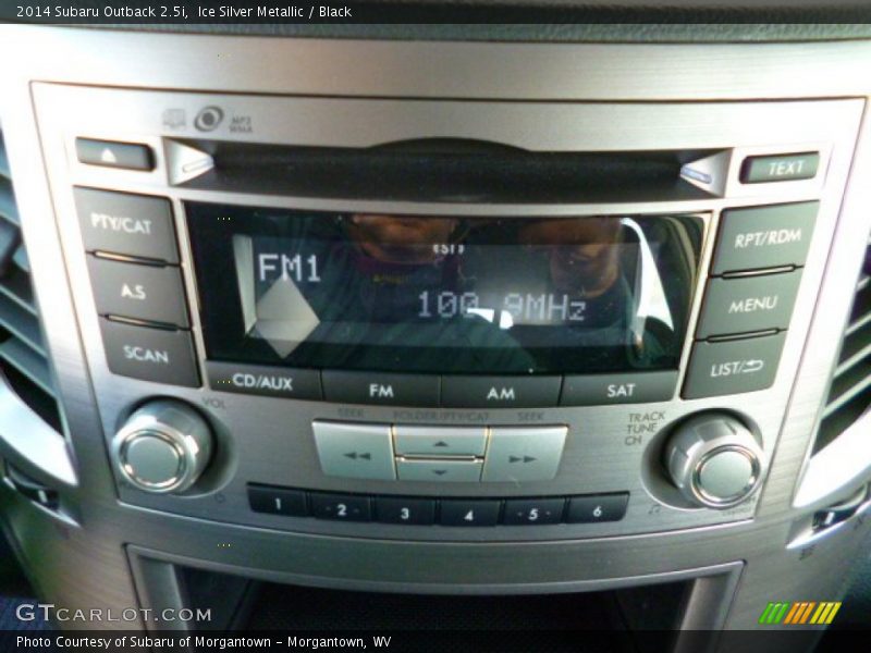 Ice Silver Metallic / Black 2014 Subaru Outback 2.5i