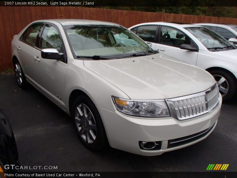 Front 3/4 View of 2007 MKZ Sedan