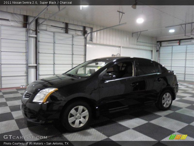 Super Black / Charcoal 2011 Nissan Sentra 2.0
