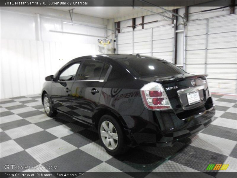 Super Black / Charcoal 2011 Nissan Sentra 2.0