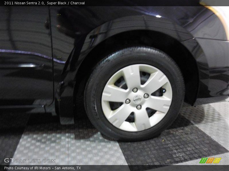 Super Black / Charcoal 2011 Nissan Sentra 2.0