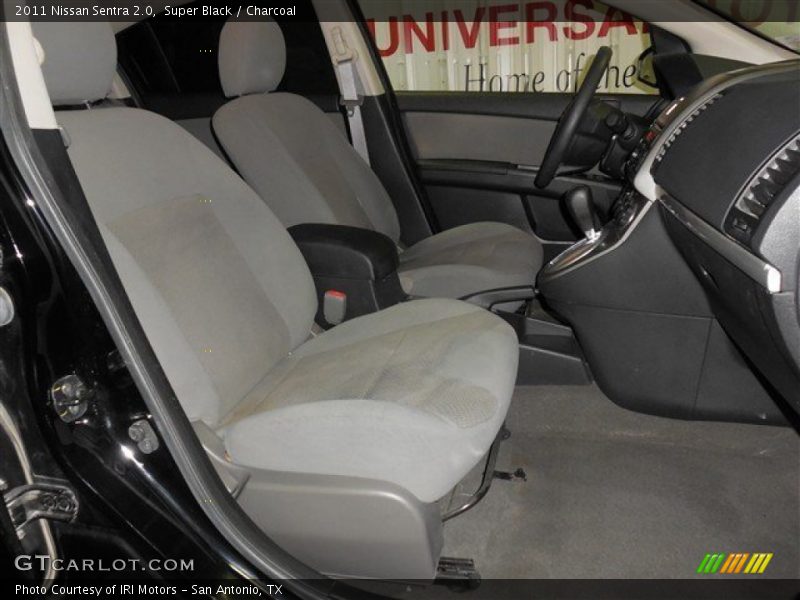 Super Black / Charcoal 2011 Nissan Sentra 2.0