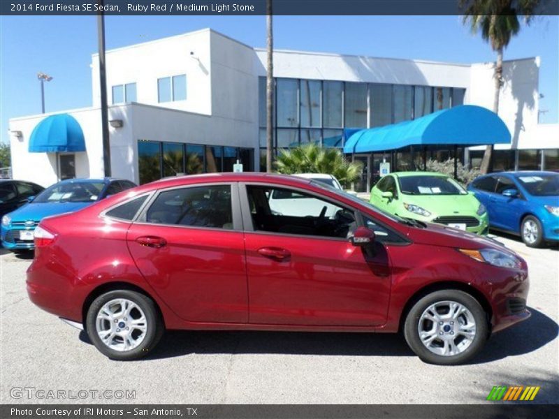 Ruby Red / Medium Light Stone 2014 Ford Fiesta SE Sedan