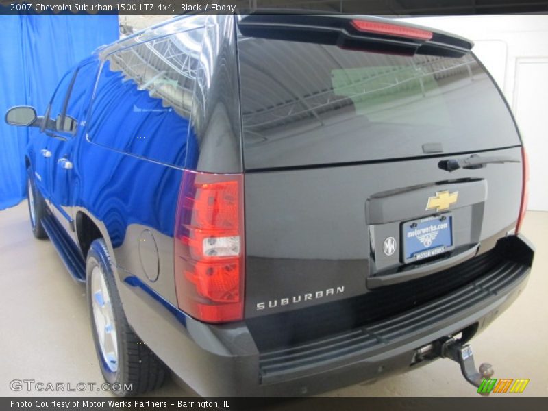 Black / Ebony 2007 Chevrolet Suburban 1500 LTZ 4x4