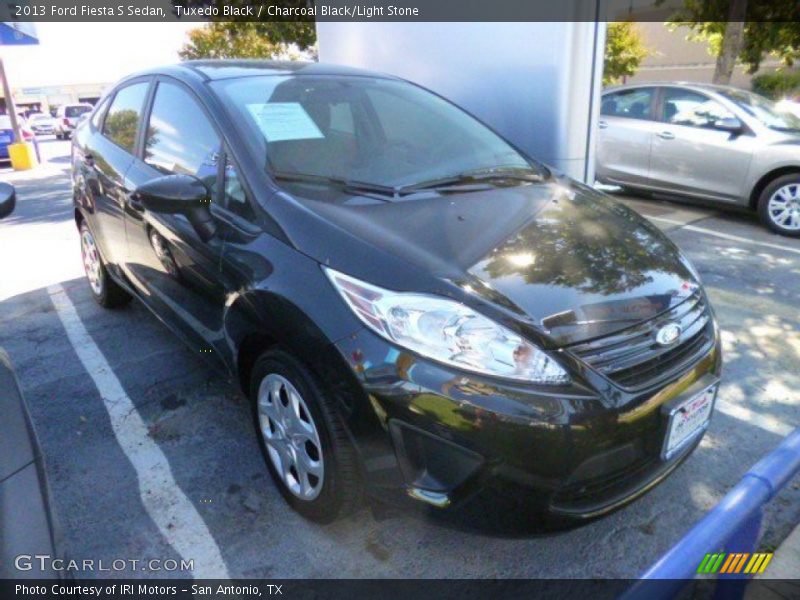 Tuxedo Black / Charcoal Black/Light Stone 2013 Ford Fiesta S Sedan
