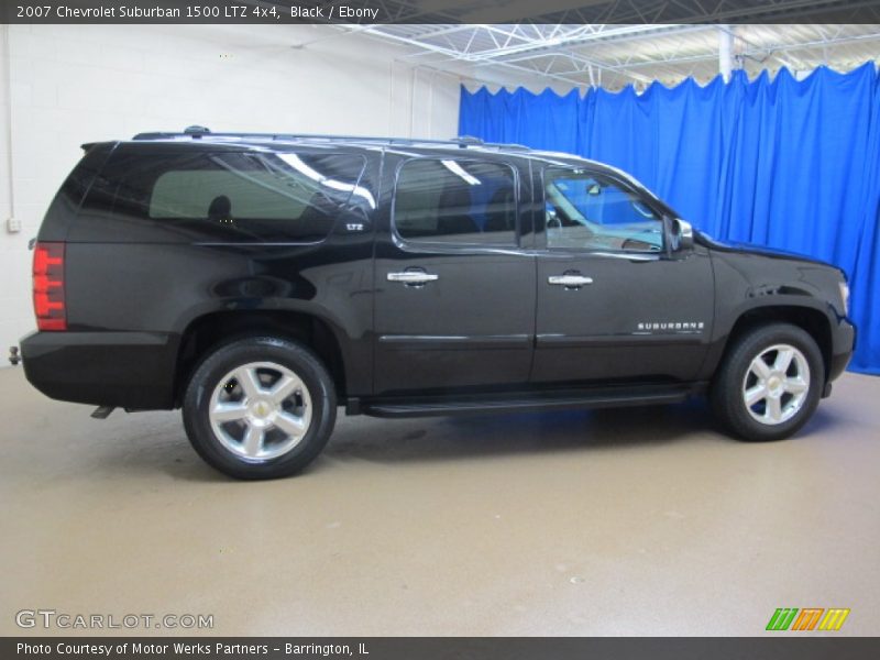 Black / Ebony 2007 Chevrolet Suburban 1500 LTZ 4x4