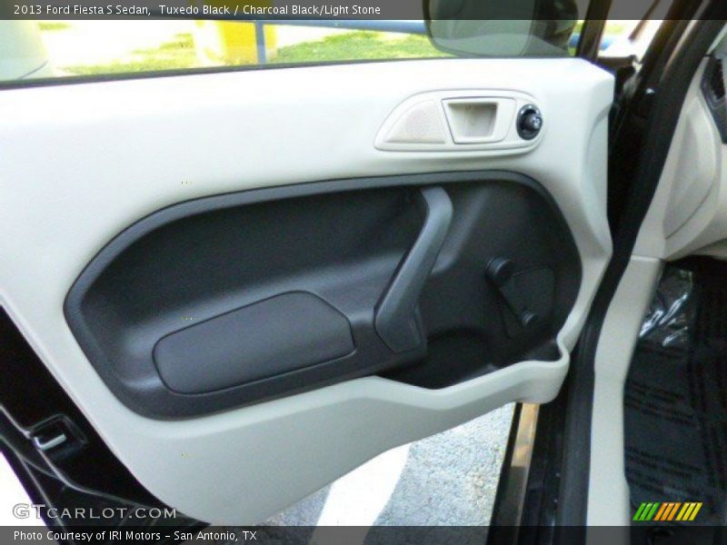 Tuxedo Black / Charcoal Black/Light Stone 2013 Ford Fiesta S Sedan