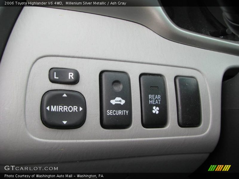 Millenium Silver Metallic / Ash Gray 2006 Toyota Highlander V6 4WD