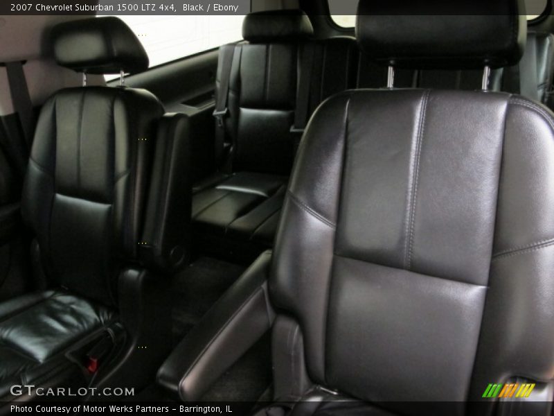 Black / Ebony 2007 Chevrolet Suburban 1500 LTZ 4x4