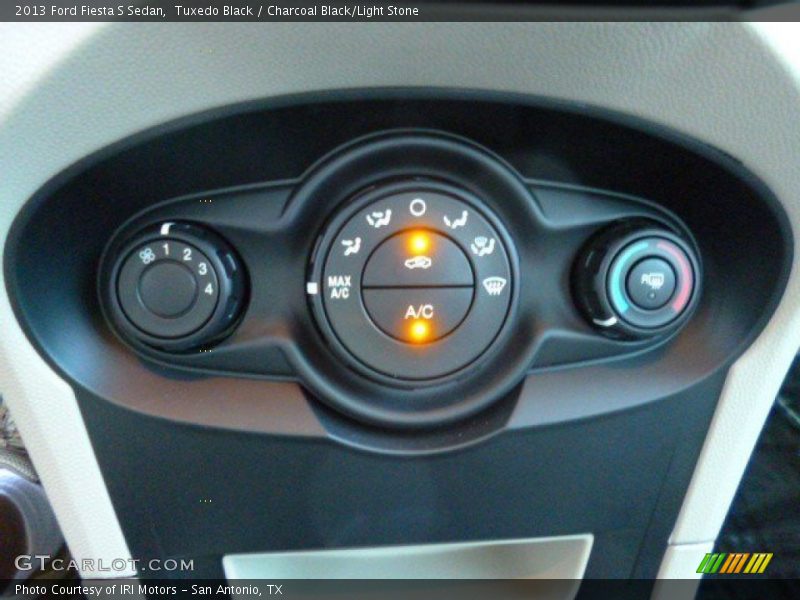 Tuxedo Black / Charcoal Black/Light Stone 2013 Ford Fiesta S Sedan