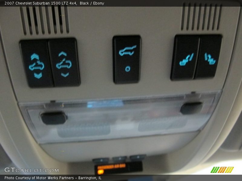 Black / Ebony 2007 Chevrolet Suburban 1500 LTZ 4x4