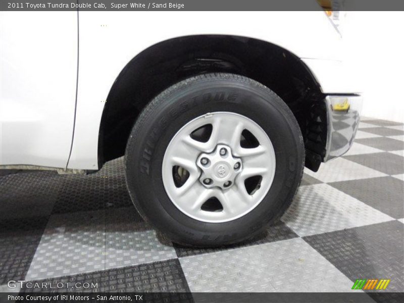 Super White / Sand Beige 2011 Toyota Tundra Double Cab