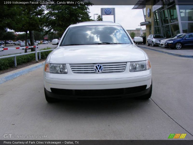 Candy White / Grey 1999 Volkswagen Passat GLS Sedan