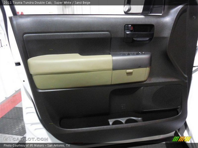 Super White / Sand Beige 2011 Toyota Tundra Double Cab