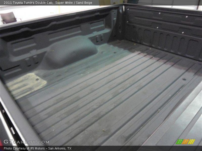 Super White / Sand Beige 2011 Toyota Tundra Double Cab