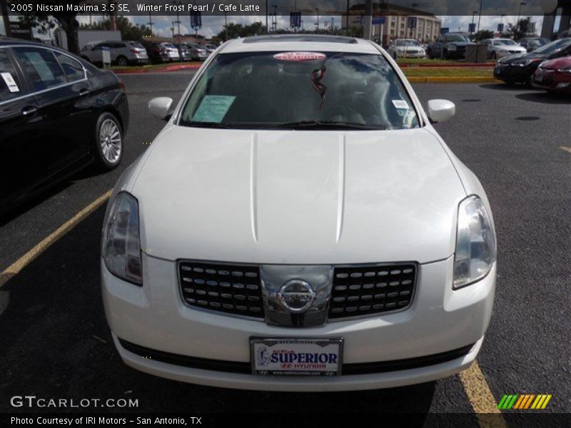 Winter Frost Pearl / Cafe Latte 2005 Nissan Maxima 3.5 SE