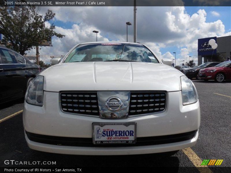 Winter Frost Pearl / Cafe Latte 2005 Nissan Maxima 3.5 SE