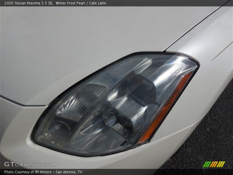 Winter Frost Pearl / Cafe Latte 2005 Nissan Maxima 3.5 SE