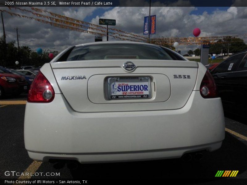 Winter Frost Pearl / Cafe Latte 2005 Nissan Maxima 3.5 SE