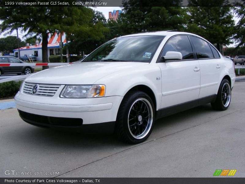 Candy White / Grey 1999 Volkswagen Passat GLS Sedan