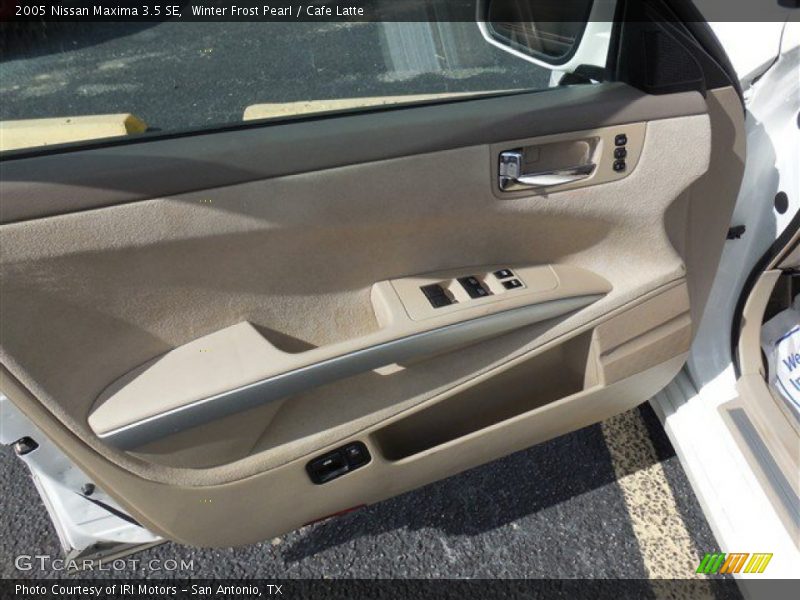 Winter Frost Pearl / Cafe Latte 2005 Nissan Maxima 3.5 SE