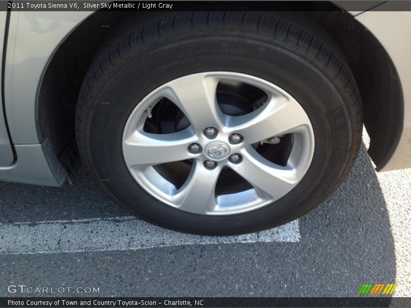 Silver Sky Metallic / Light Gray 2011 Toyota Sienna V6