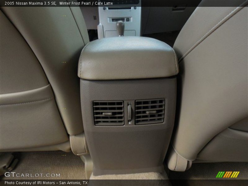 Winter Frost Pearl / Cafe Latte 2005 Nissan Maxima 3.5 SE