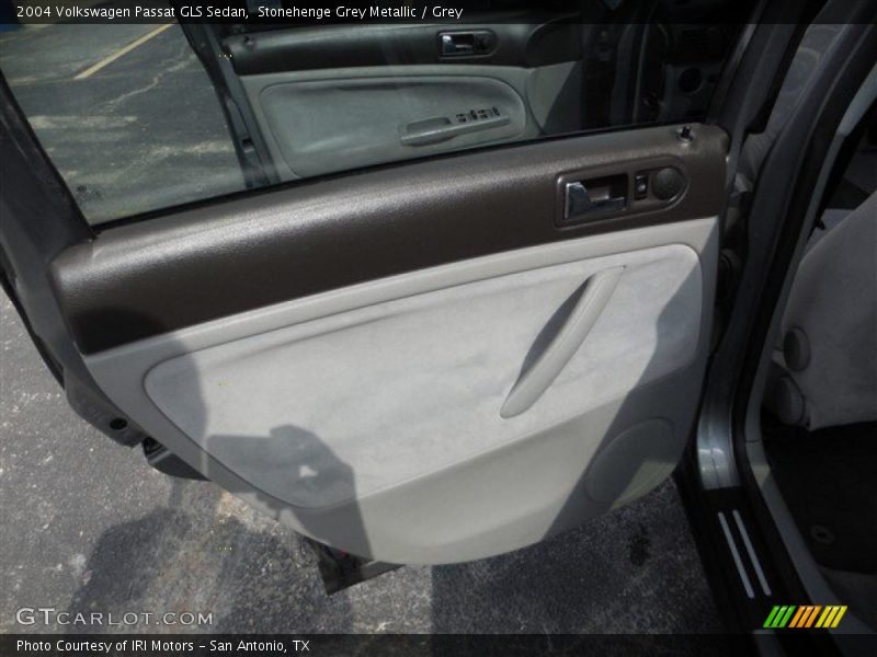 Stonehenge Grey Metallic / Grey 2004 Volkswagen Passat GLS Sedan
