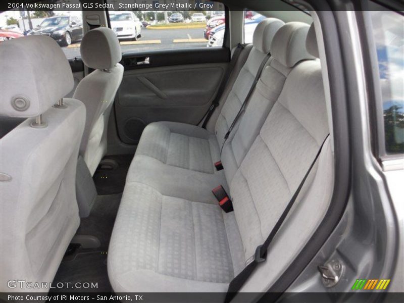 Stonehenge Grey Metallic / Grey 2004 Volkswagen Passat GLS Sedan
