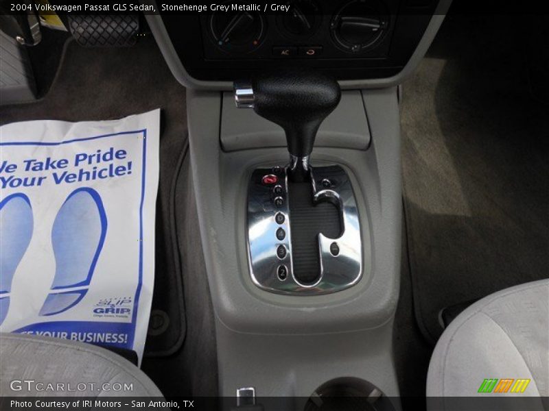 Stonehenge Grey Metallic / Grey 2004 Volkswagen Passat GLS Sedan