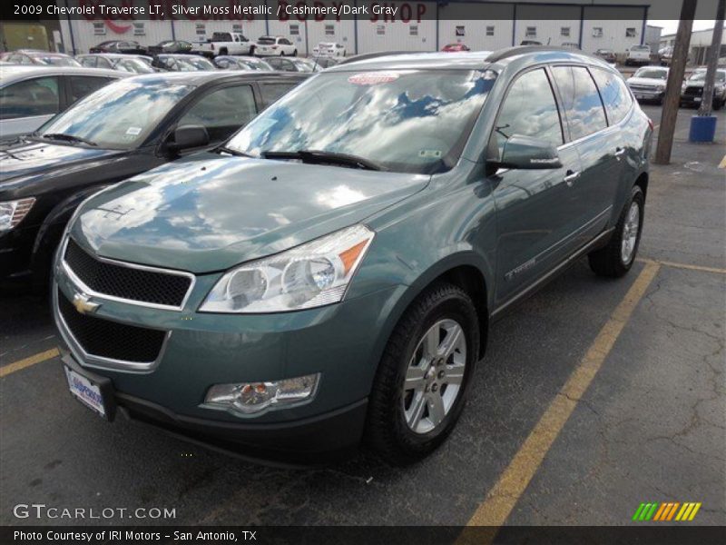 Silver Moss Metallic / Cashmere/Dark Gray 2009 Chevrolet Traverse LT