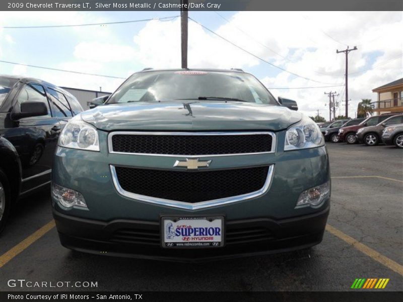 Silver Moss Metallic / Cashmere/Dark Gray 2009 Chevrolet Traverse LT