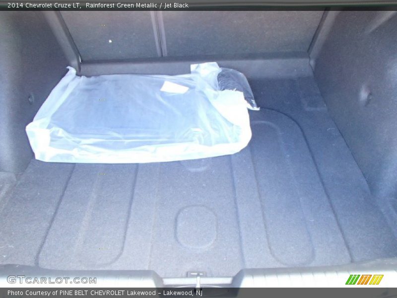 Rainforest Green Metallic / Jet Black 2014 Chevrolet Cruze LT
